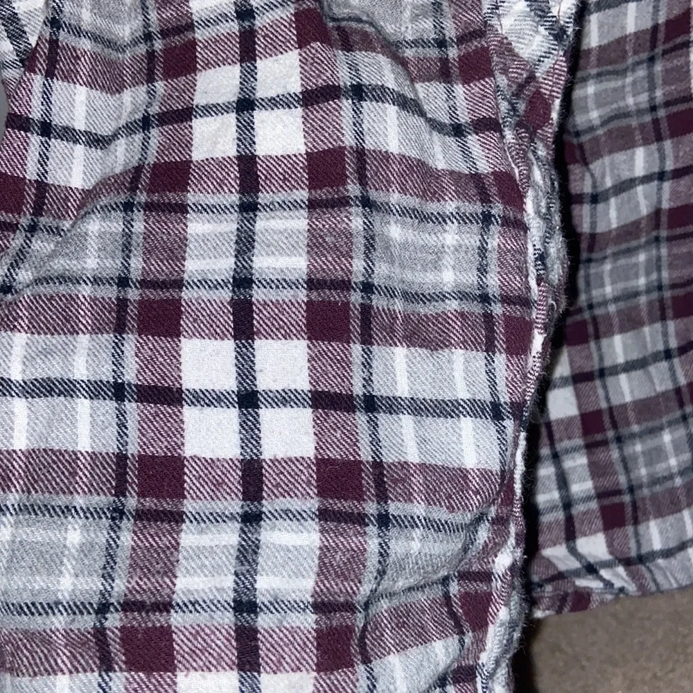 Flannel - Picture 2 of 4